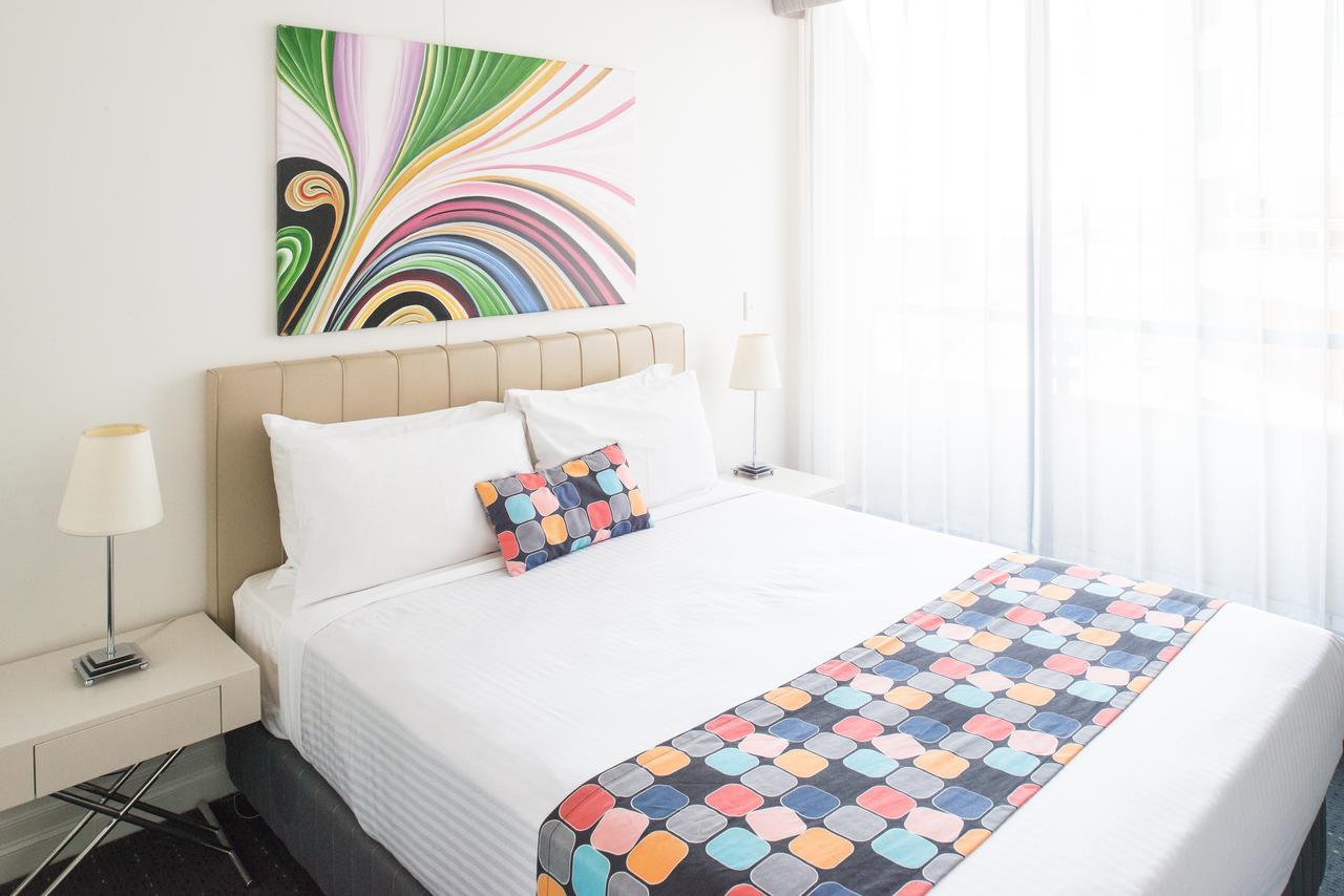 Parliament House NSW St Kilda Accommodation