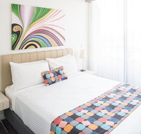 Seasons Harbour Plaza - St Kilda Accommodation
