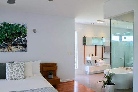 Casuarina Beachfront House - Hostie Properties - St Kilda Accommodation 8