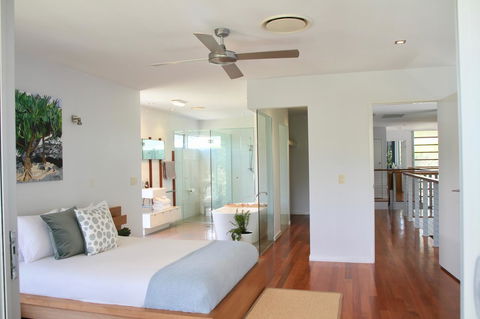 Casuarina Beachfront House - Hostie Properties - St Kilda Accommodation 3