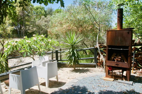 Casuarina Beachfront House - Hostie Properties - St Kilda Accommodation 15