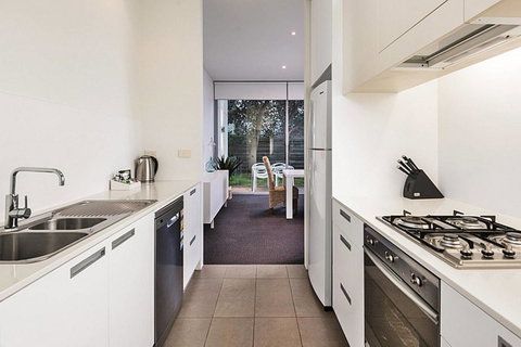 Coast 35 - St Kilda Accommodation 2