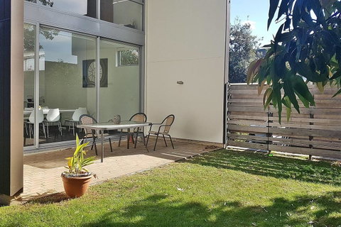 Coast 35 - St Kilda Accommodation 6