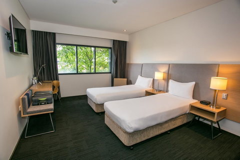 Alpha Hotel Eastern Creek - St Kilda Accommodation 11