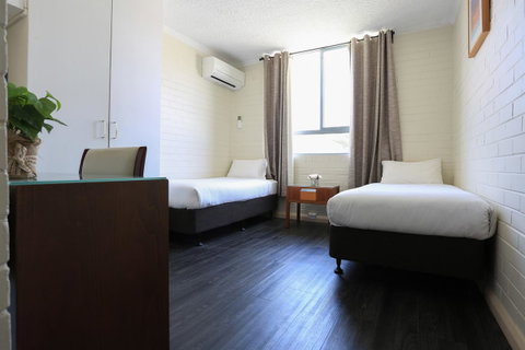 Little Coogee Hotel - St Kilda Accommodation 27