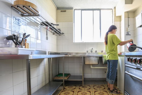 Little Coogee Hotel - St Kilda Accommodation 26