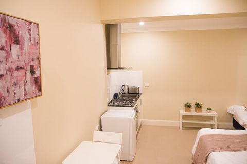 T&M HOUSE - St Kilda Accommodation 4