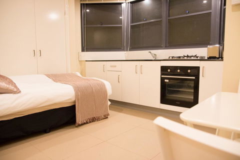 T&M HOUSE - St Kilda Accommodation 7