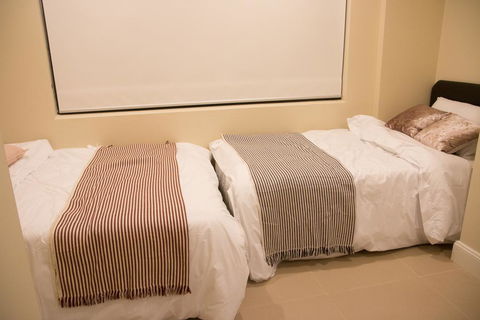 T&M HOUSE - St Kilda Accommodation 30