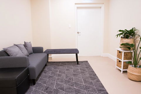 T&M HOUSE - St Kilda Accommodation 10