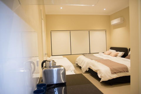T&M HOUSE - St Kilda Accommodation 42