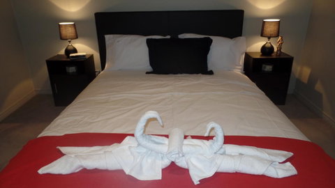 Bondi Junction Apartments - St Kilda Accommodation 9