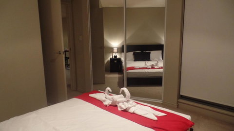 Bondi Junction Apartments - St Kilda Accommodation 43
