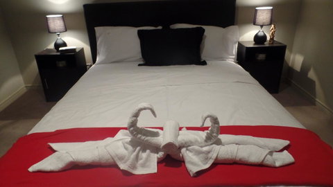 Bondi Junction Apartments - St Kilda Accommodation 8