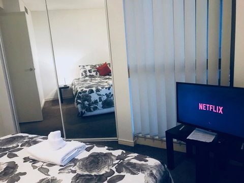 Bondi Junction Apartments - St Kilda Accommodation 12