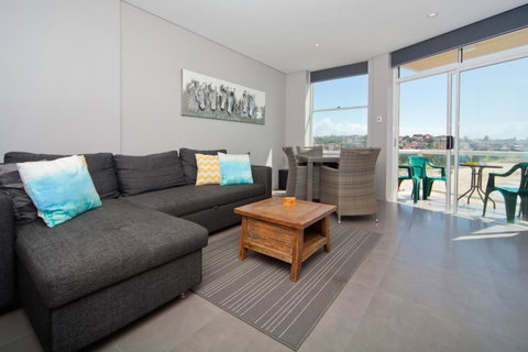 Gorgeous Coogee Views 2 Beds WT21 - St Kilda Accommodation 2