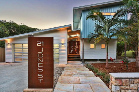 Drifted Away - St Kilda Accommodation 0