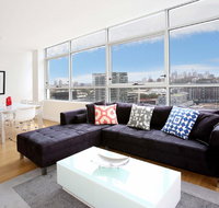 Gadigal Groove - Modern and Bright 3BR Executive Apartment in Zetland with Views - St Kilda Accommodation