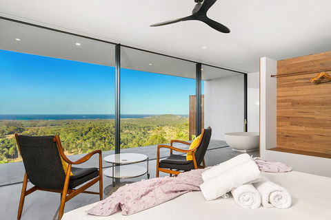 Sundays At Byron - St Kilda Accommodation 0