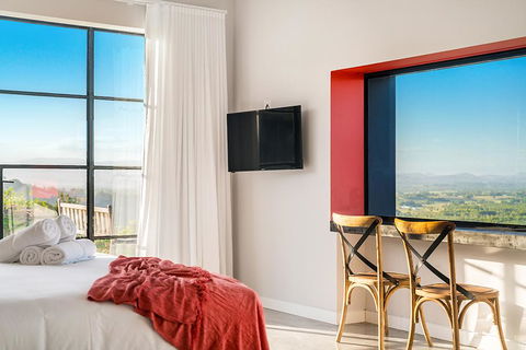 Sundays At Byron - St Kilda Accommodation 6