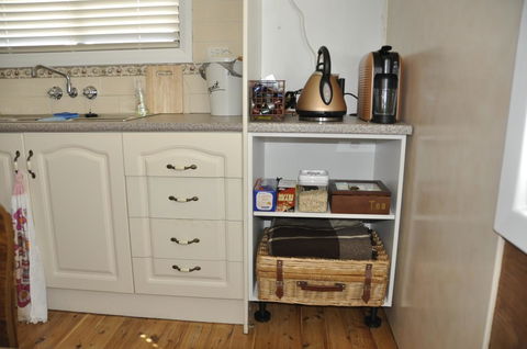 Caledonia Cottage - St Kilda Accommodation 16