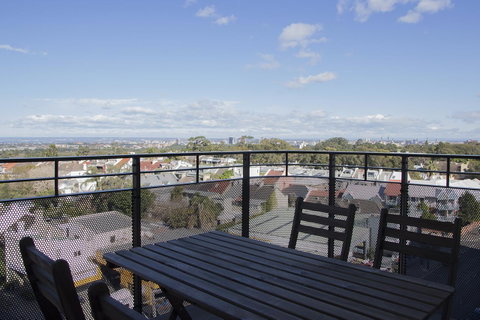 Brand New One Bedroom Apartment In Bondi Junction - St Kilda Accommodation 8