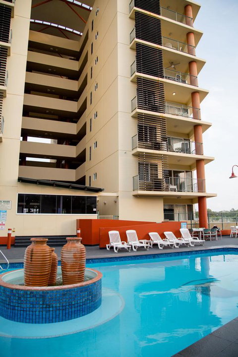 Cullen Bay Resorts - St Kilda Accommodation 9