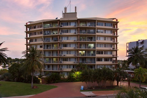 Cullen Bay Resorts - St Kilda Accommodation 12
