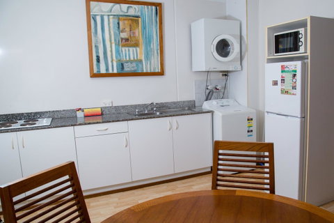 Cullen Bay Resorts - St Kilda Accommodation 5