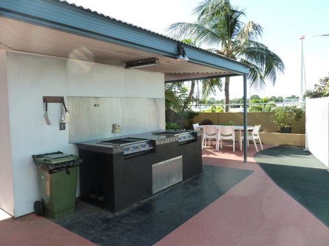 Cullen Bay Resorts - St Kilda Accommodation 19