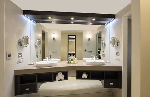 Hilton Darwin - St Kilda Accommodation 8