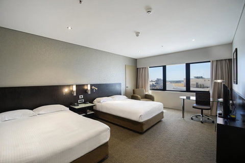 Hilton Darwin - St Kilda Accommodation 37