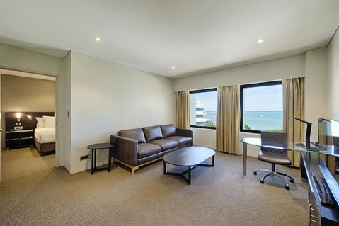 Hilton Darwin - St Kilda Accommodation 12
