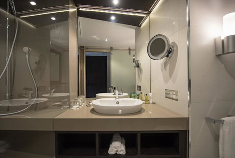 Hilton Darwin - St Kilda Accommodation 24