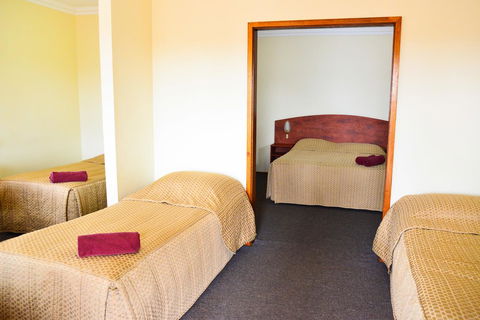Erldunda Desert Oaks Resort - St Kilda Accommodation 32
