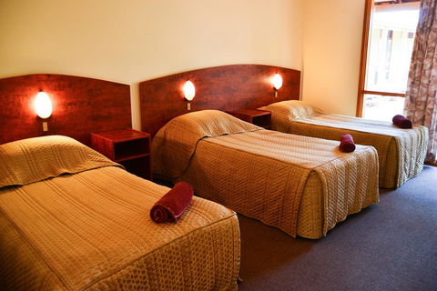 Erldunda Desert Oaks Resort - St Kilda Accommodation 23
