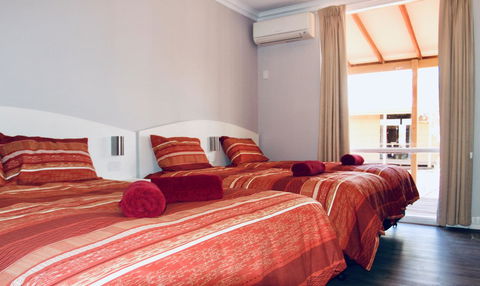 Erldunda Desert Oaks Resort - St Kilda Accommodation 12