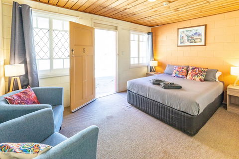 Glen Helen Lodge - St Kilda Accommodation 15