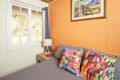 Glen Helen Lodge - St Kilda Accommodation 13