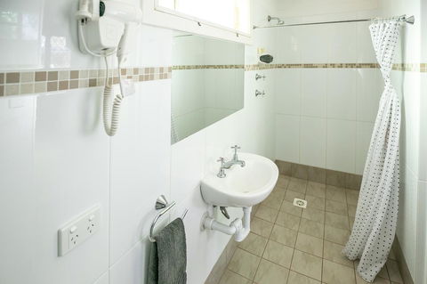 Glen Helen Lodge - St Kilda Accommodation 14