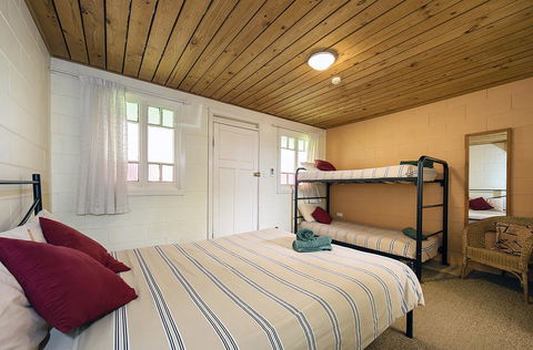 Glen Helen Lodge - St Kilda Accommodation 11