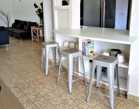 Arafura Blue - St Kilda Accommodation 8