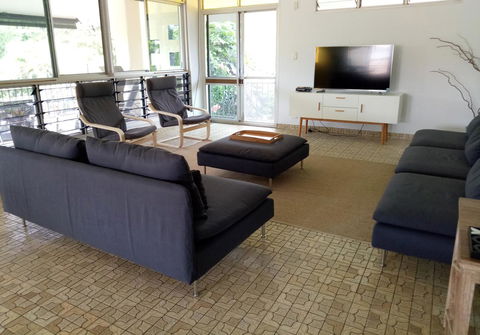 Arafura Blue - St Kilda Accommodation 4