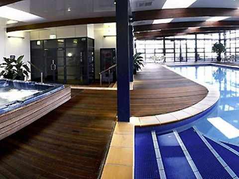 Novotel Canberra - St Kilda Accommodation 13
