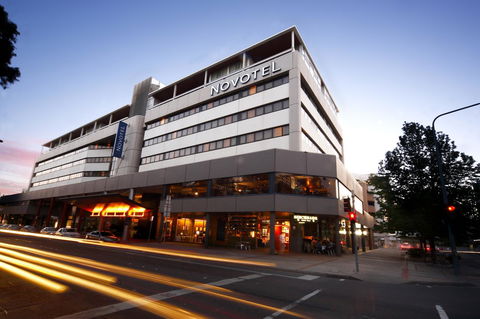 Novotel Canberra - St Kilda Accommodation 6