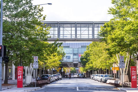 Highgate Executive Apartment City Walk Canberra - St Kilda Accommodation 36