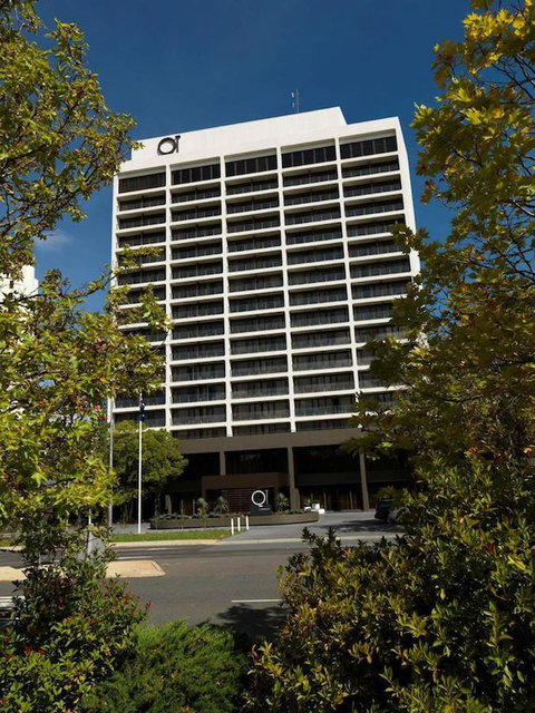 QT Canberra - St Kilda Accommodation 15