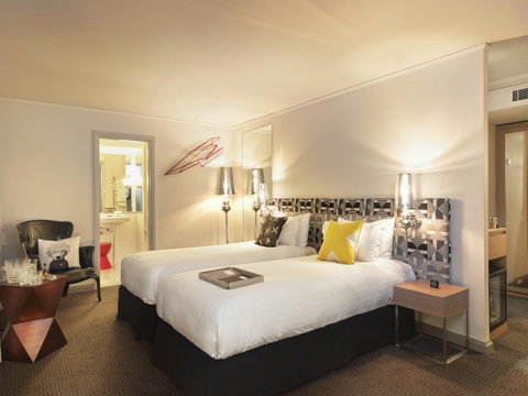 QT Canberra - St Kilda Accommodation 23