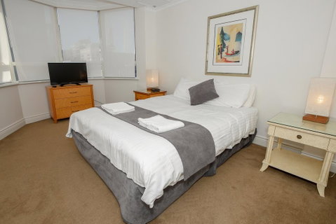 Bond 1603 - St Kilda Accommodation 2
