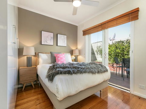 Boutique Stays - Sandy Breeze 3 - St Kilda Accommodation 3